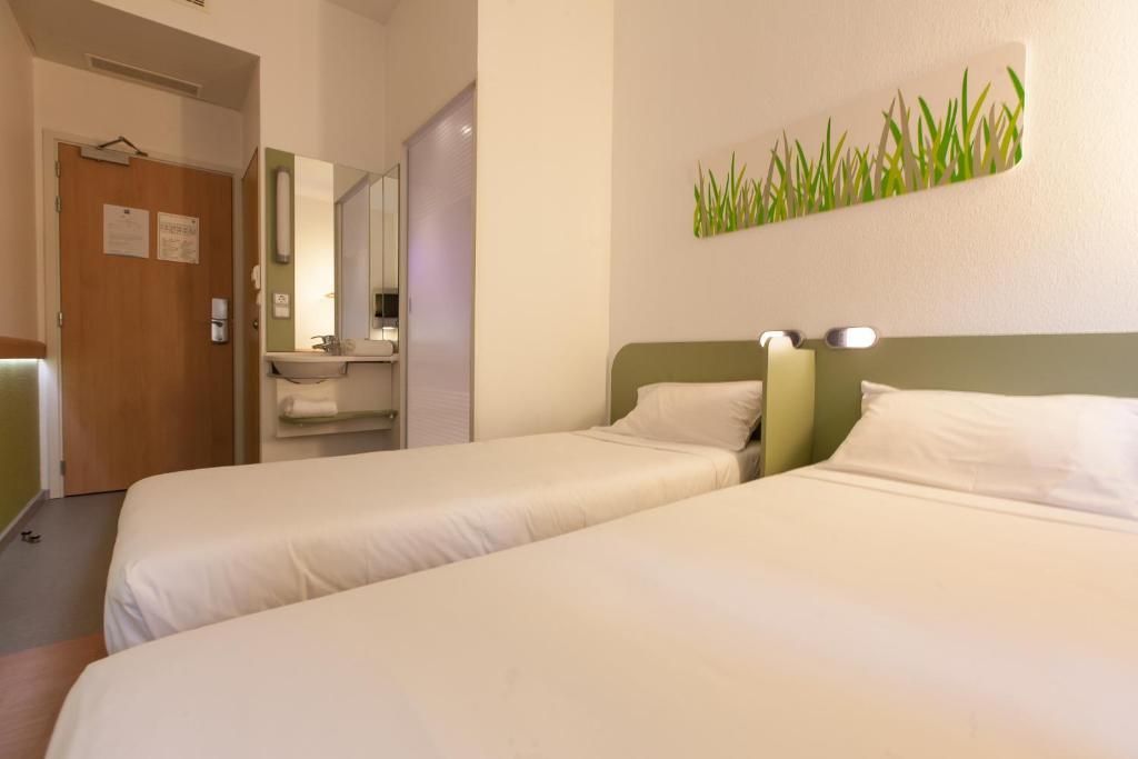 Twin Room,679103298:JPEG